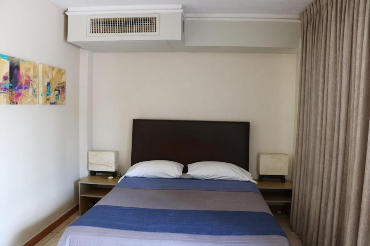 Cypres Hotel & Suites 사포판 외부 사진