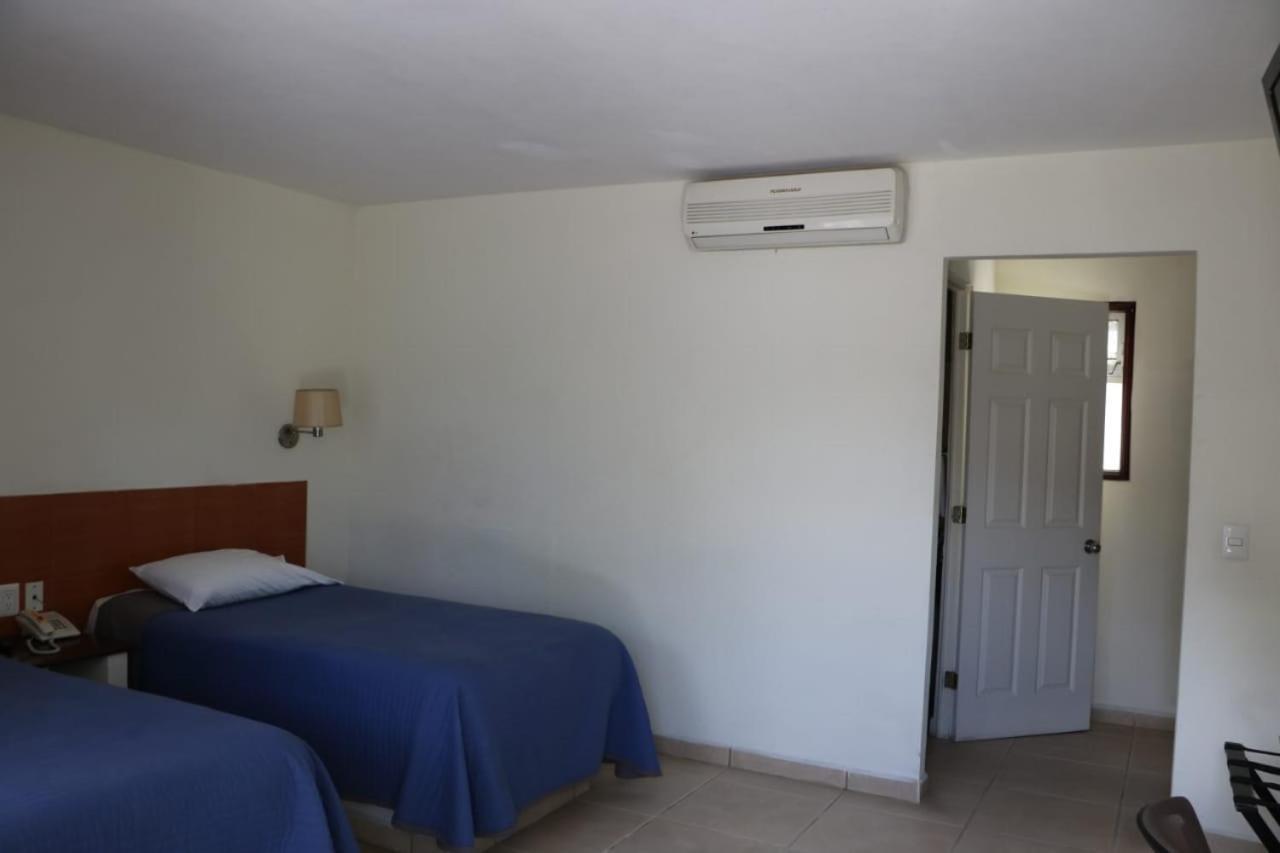 Cypres Hotel & Suites 사포판 외부 사진