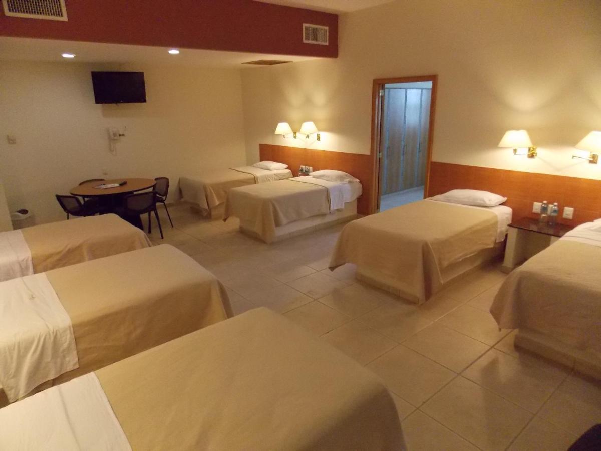 Cypres Hotel & Suites 사포판 외부 사진