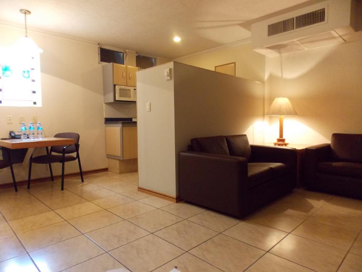 Cypres Hotel & Suites 사포판 외부 사진