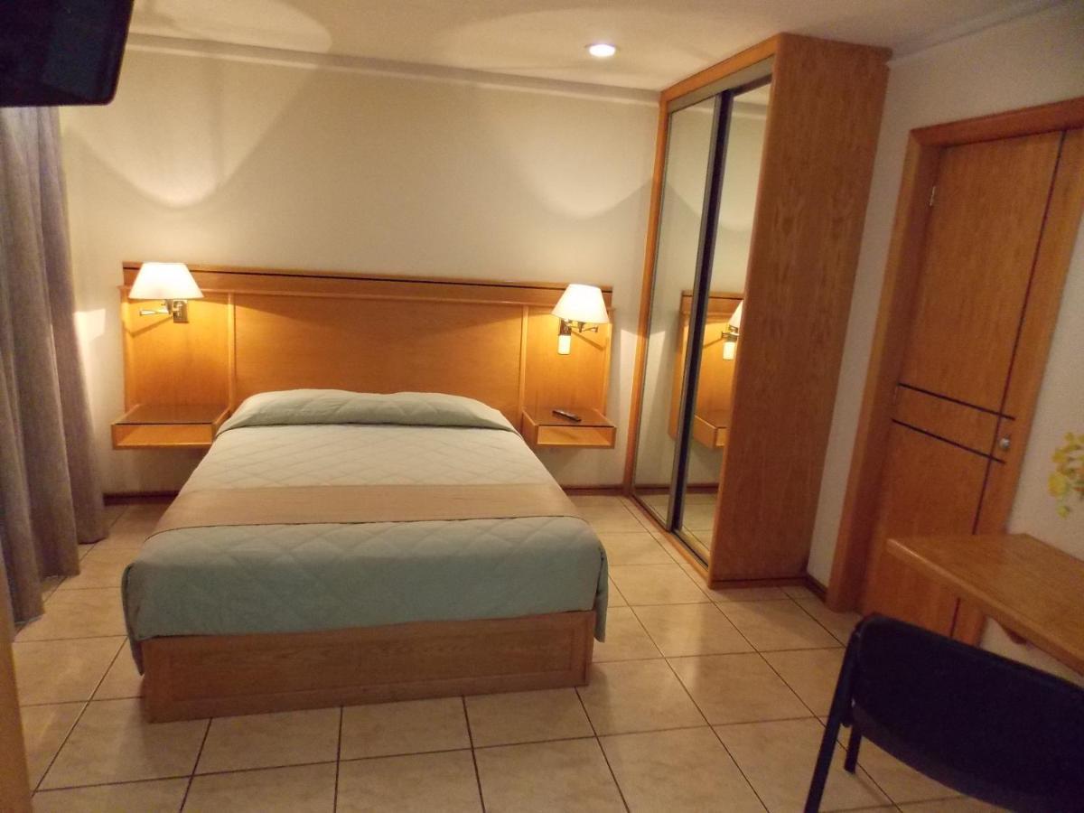 Cypres Hotel & Suites 사포판 외부 사진